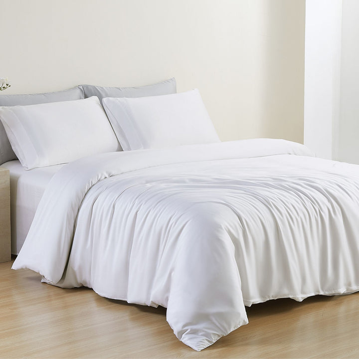 Best Duvet Covers for Summer, Chosen by Fabric